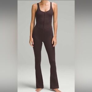 Lululemon espresso zip front flare bodysuit jumpsuit 32” size small 6
